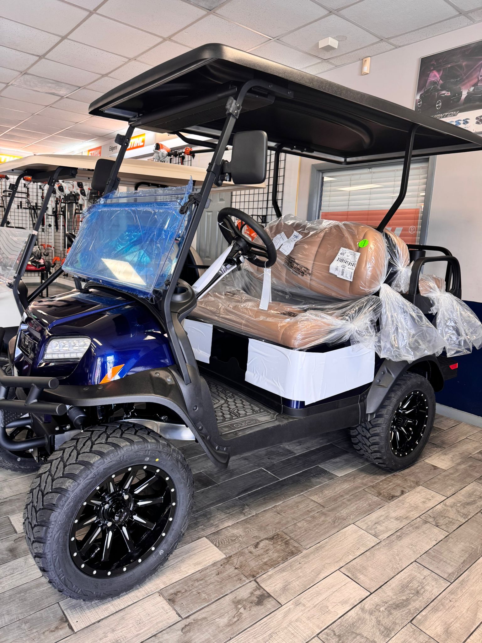 Club Car - 2026 Onward 4 Lifted Electric - Blue Onyx - Image 3