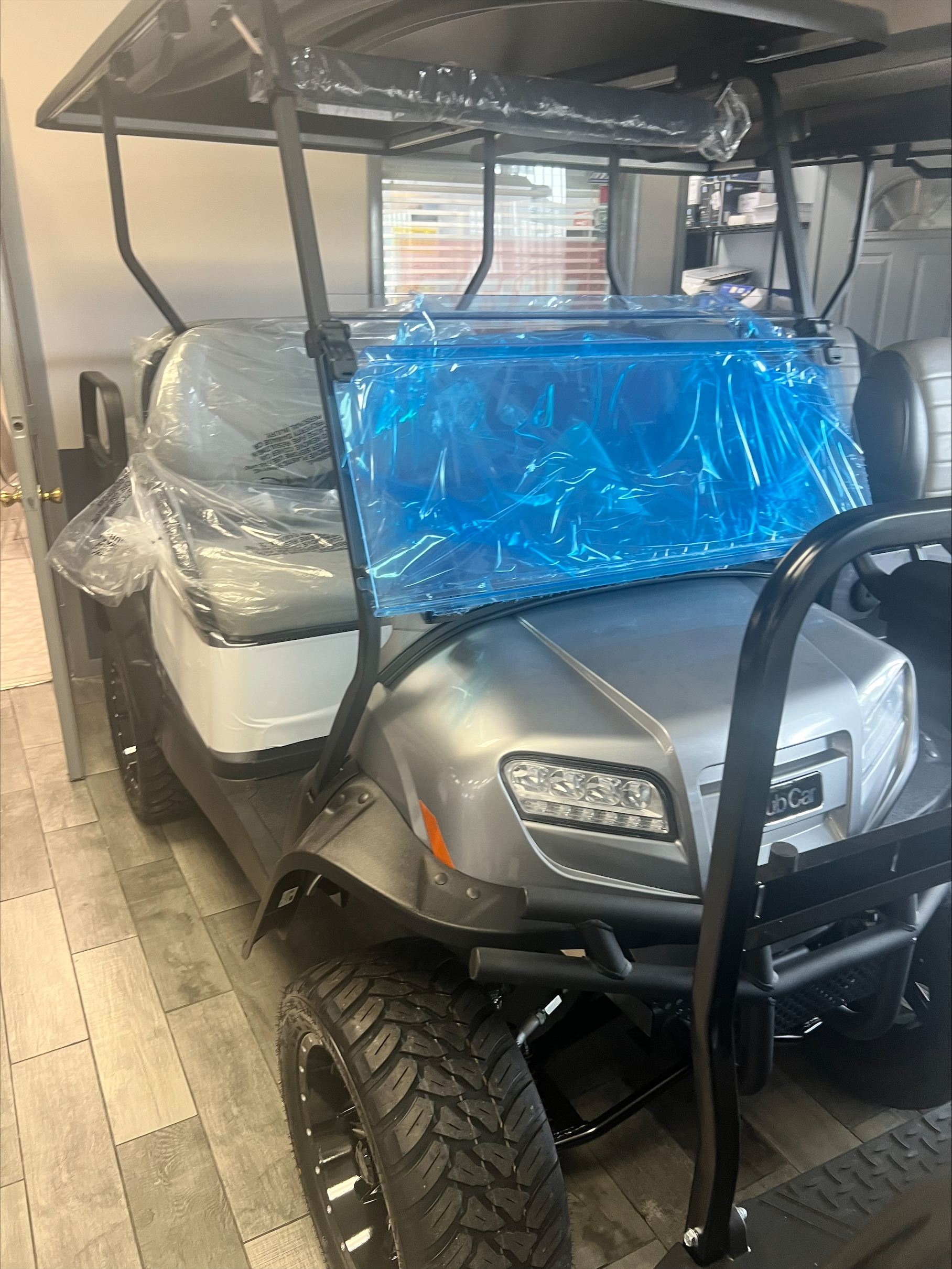 Club Car - 2025 Onward4 Gas - Metallic Signature Silver